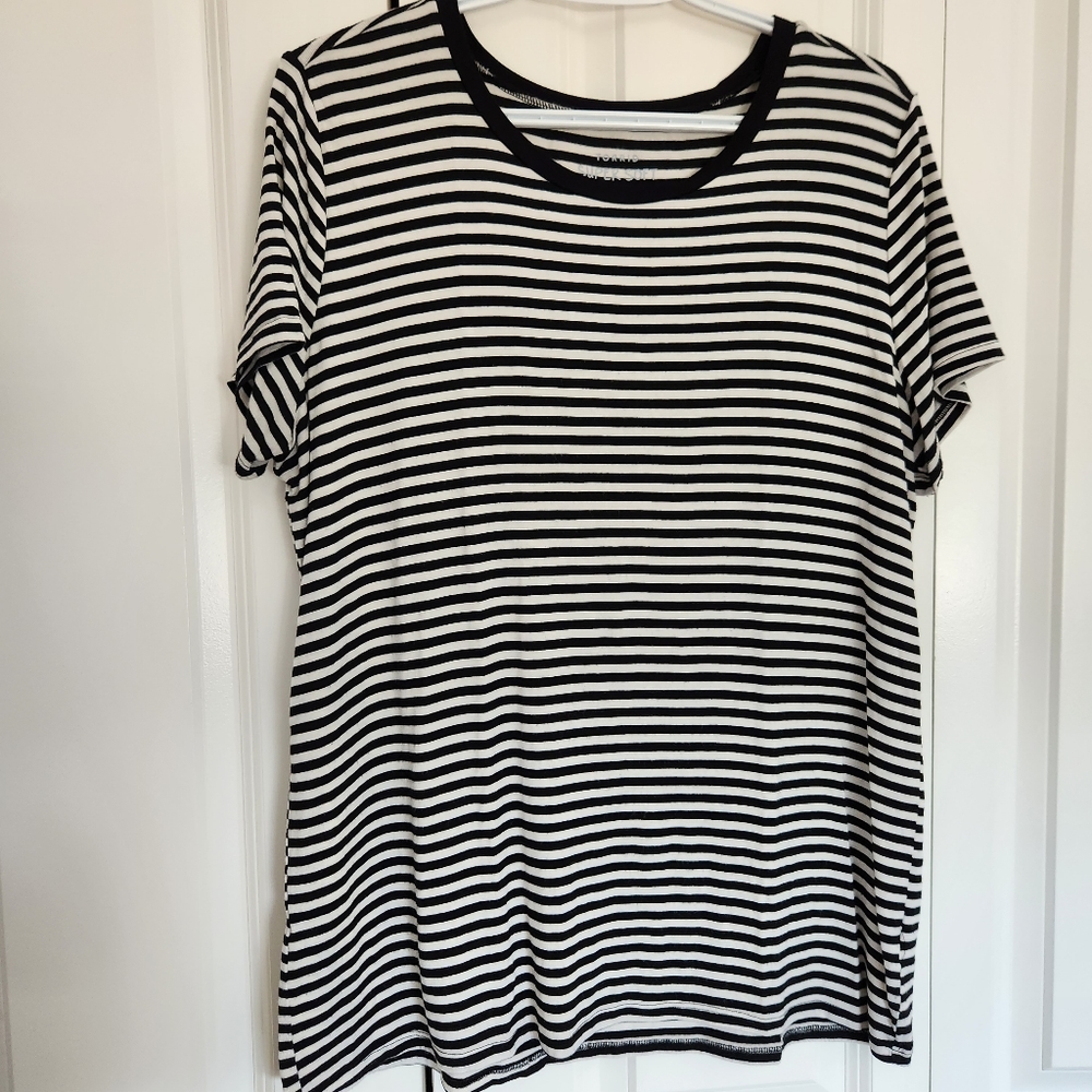 Torrid Black & White striped top